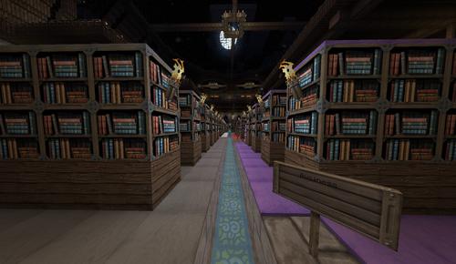 Des étagères de livres.